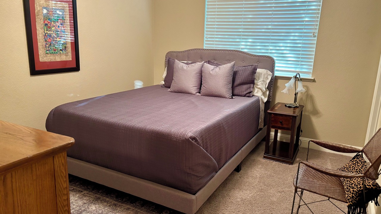 Photo of Bedroom in Whitney Oaks