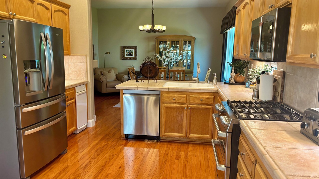 Photo of Kitchen in Whitney Oaks
