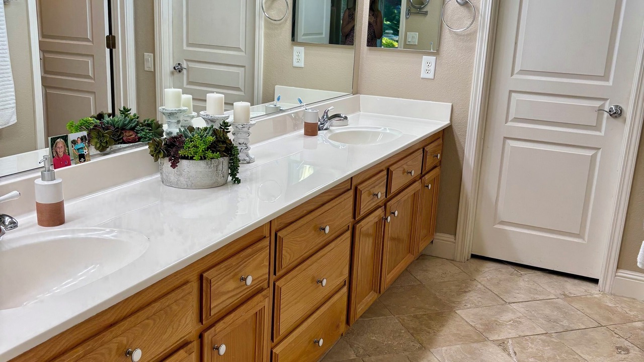 Photo of Bathroom in Whitney Oaks