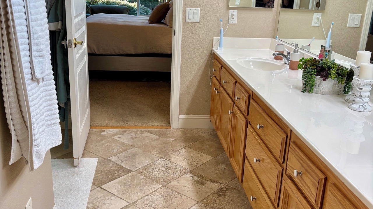 Photo of Bathroom in Whitney Oaks