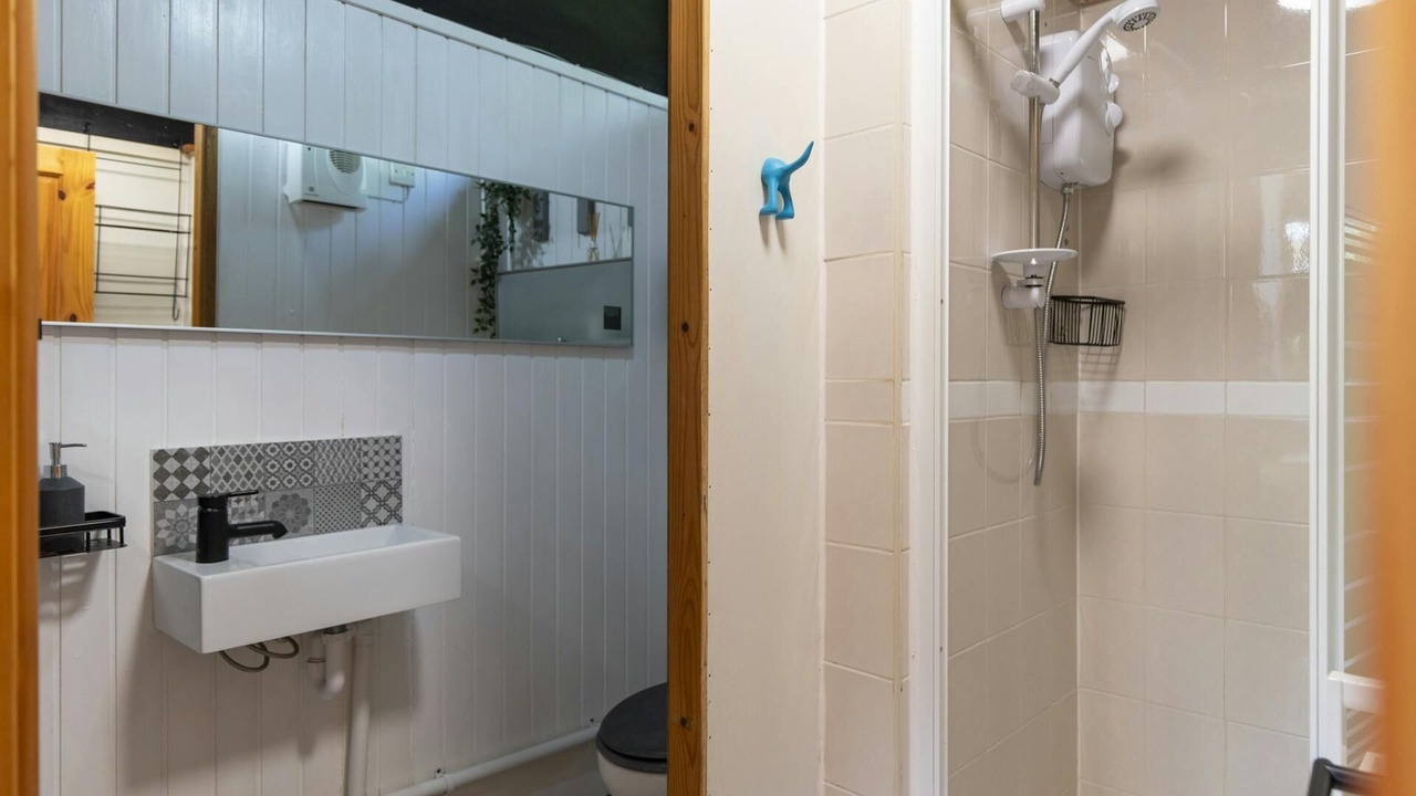 Photo of Bathroom in Cenarth