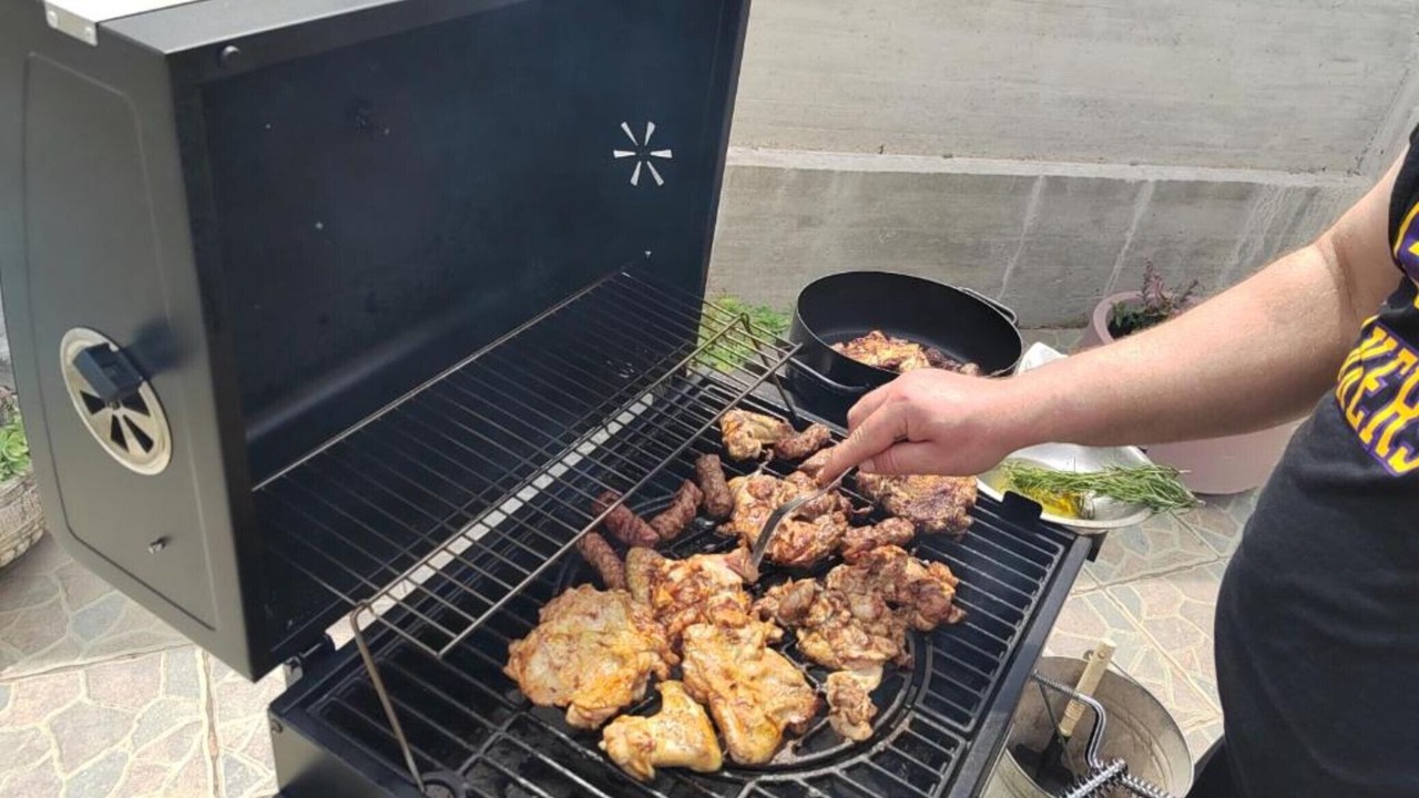 Photo of Others in Opuzen