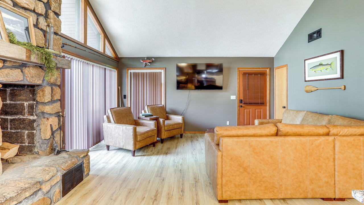 Photo of Livingroom in Lakeview