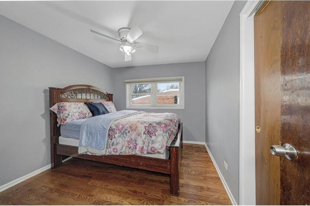 Photo of Bedroom in Villa Park