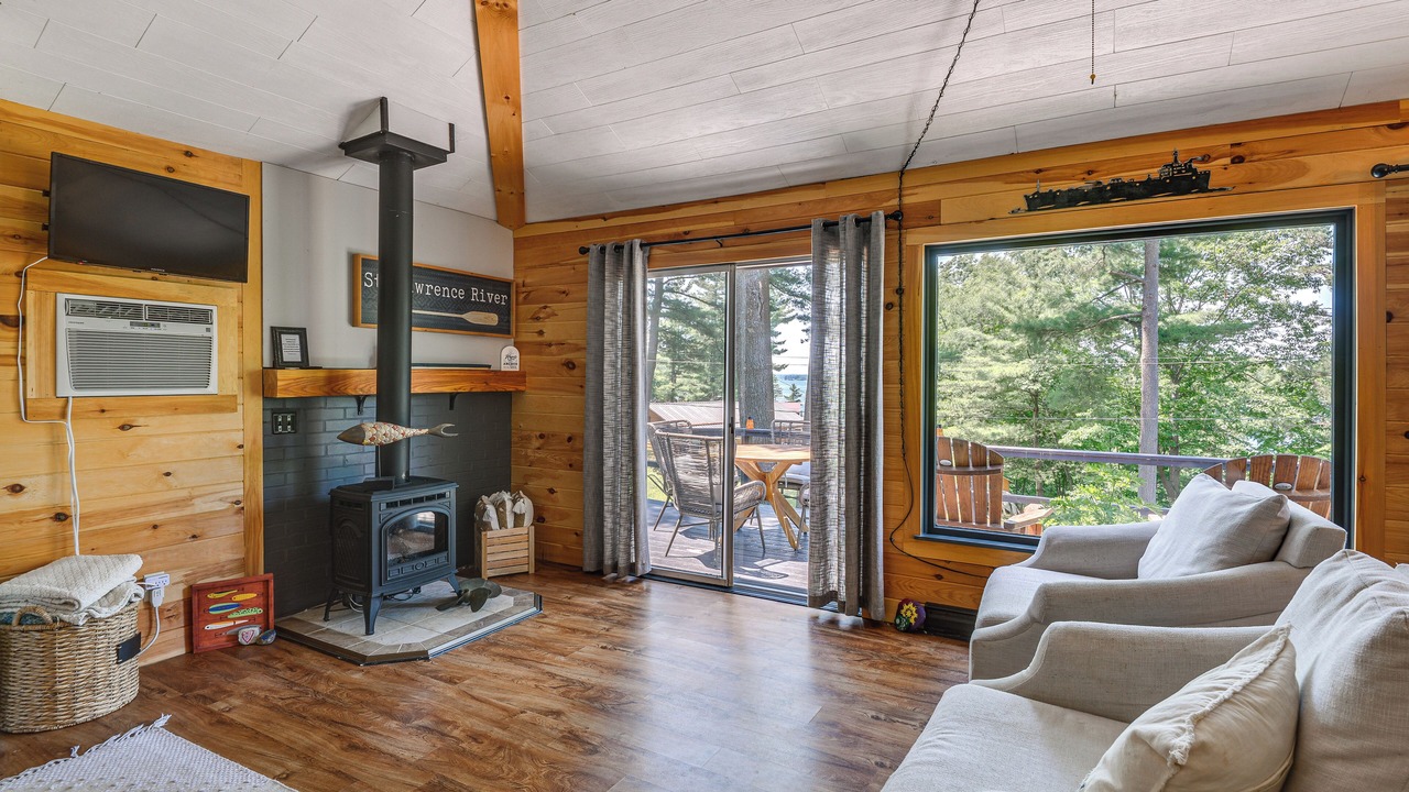 Photo of Livingroom in Schermerhorn Landing