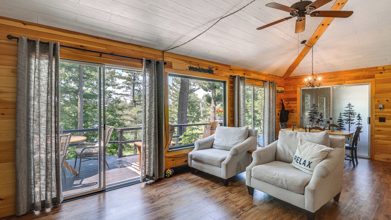 Photo of Livingroom in Schermerhorn Landing