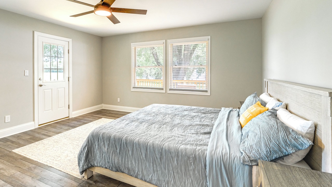 Photo of Bedroom in Colonial Beach