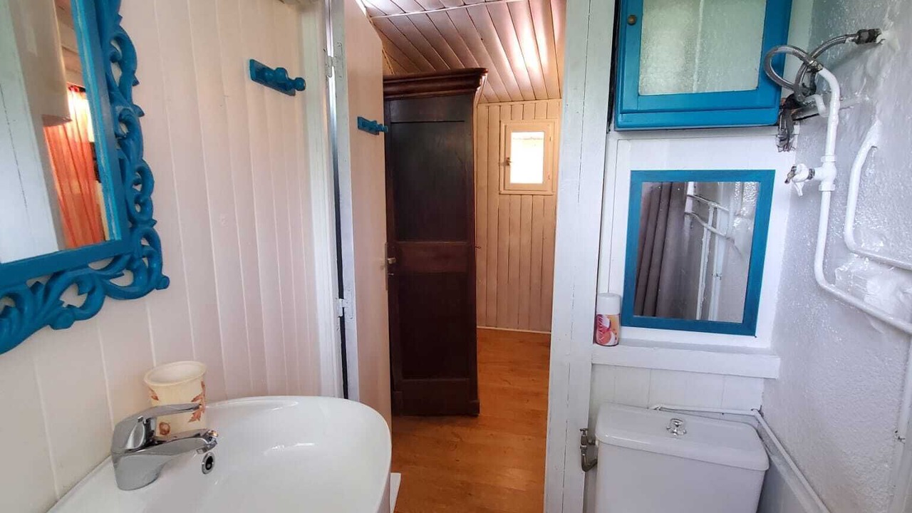 Photo of Bathroom in Mezel