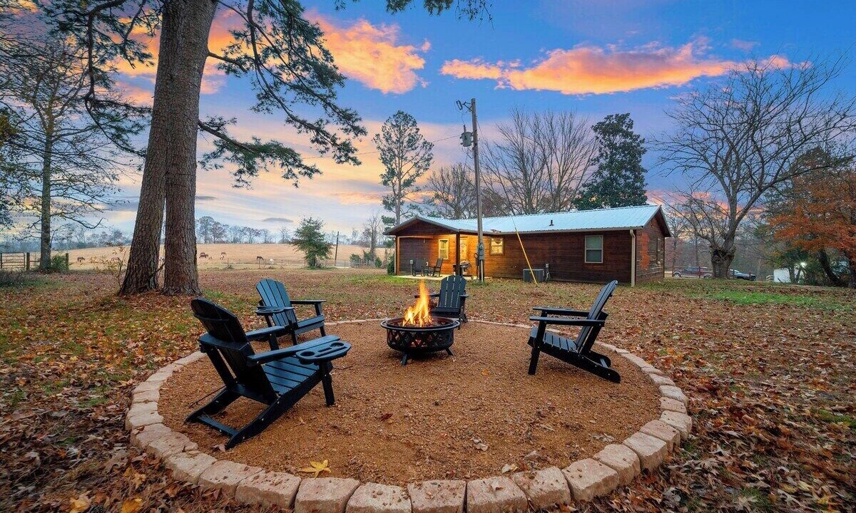 Photo of Outdoor in Golden