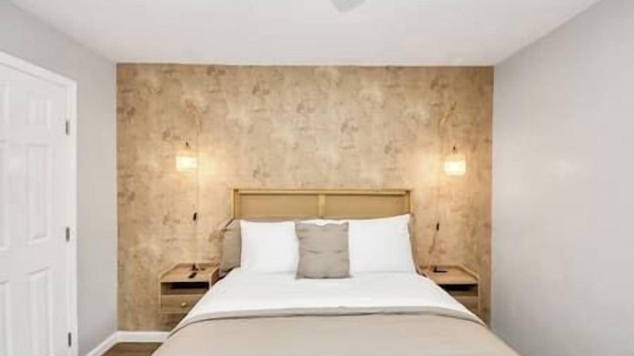 Photo of Bedroom in Greenway Plaza-Upper Kirby