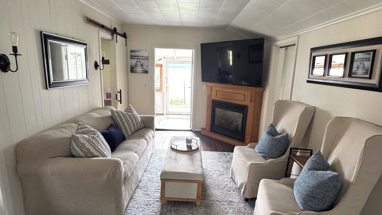 Photo of Livingroom in Canandaigua