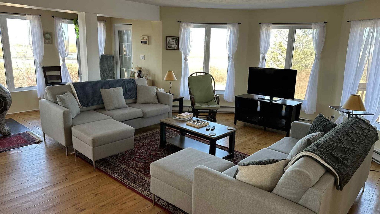 Photo of Livingroom in Pointe-du-Chene