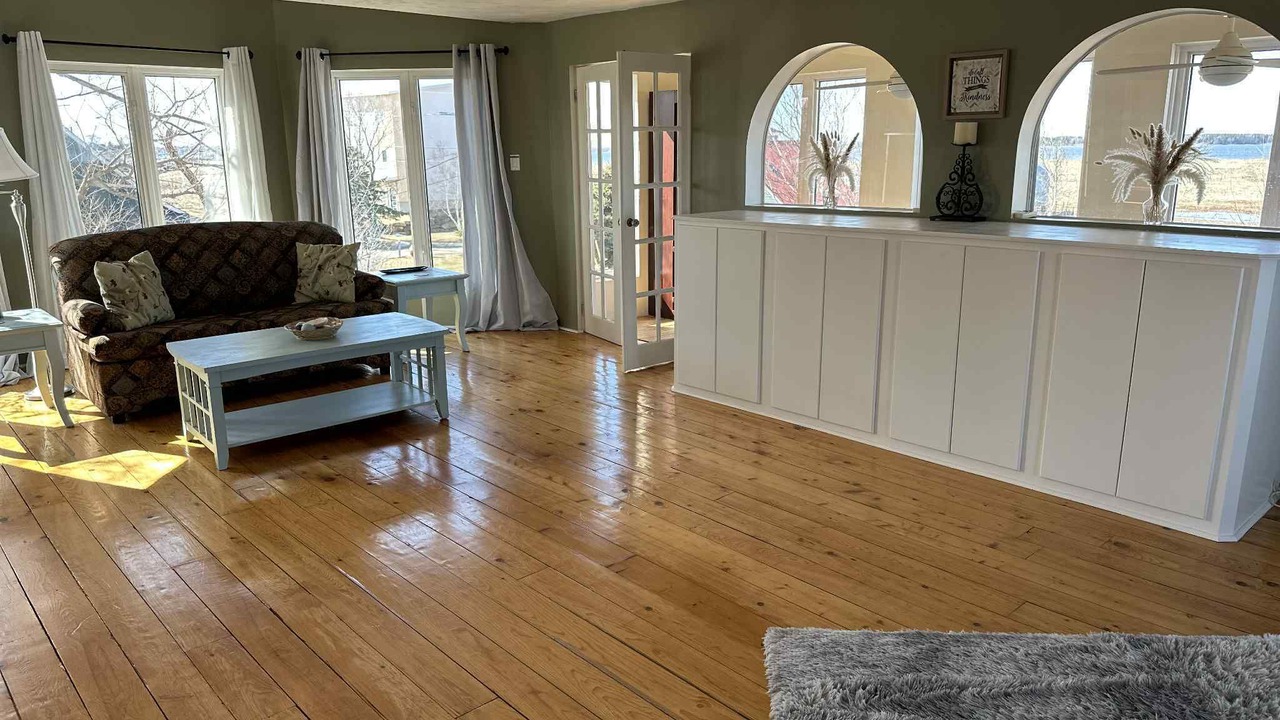 Photo of Livingroom in Pointe-du-Chene