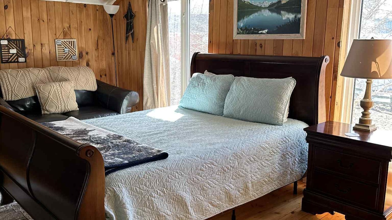 Photo of Bedroom in Pointe-du-Chene