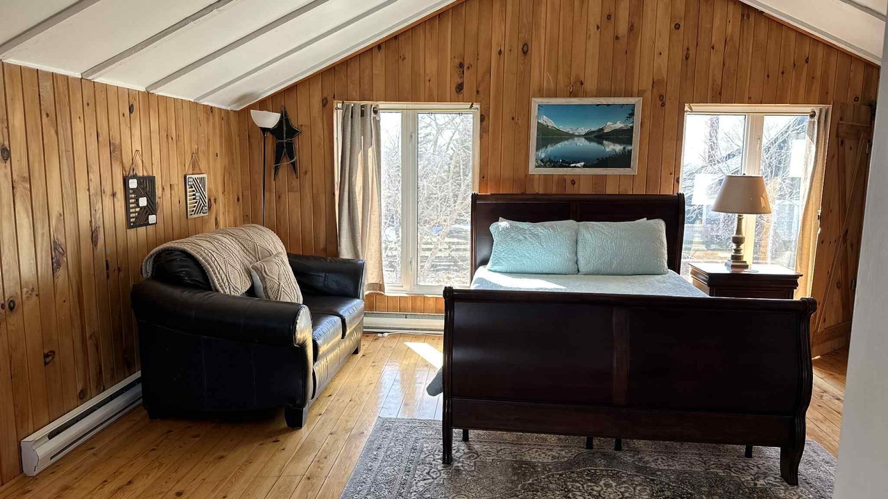 Photo of Bedroom in Pointe-du-Chene