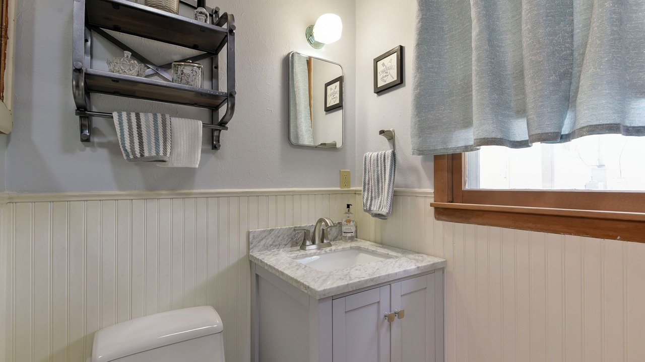 Photo of Bathroom in Pittsburg