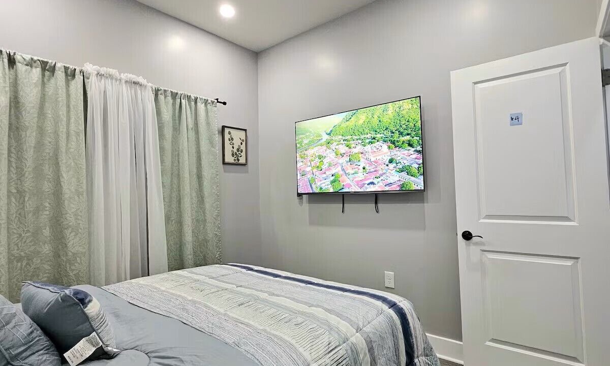Photo of Bedroom in Newbold