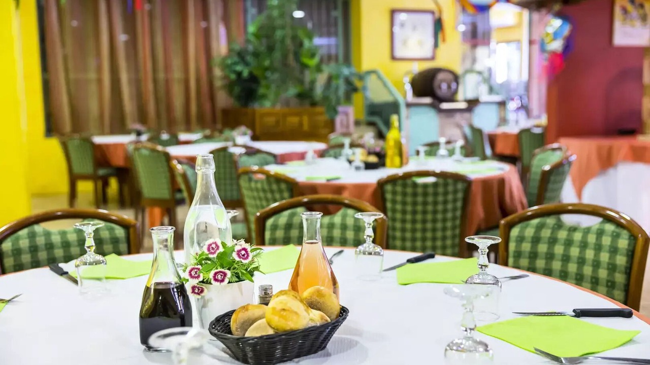 Photo of Others in Gilette