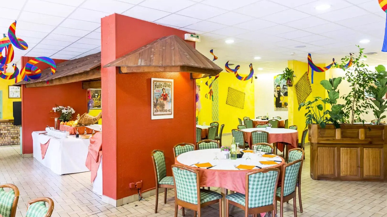 Photo of Others in Gilette