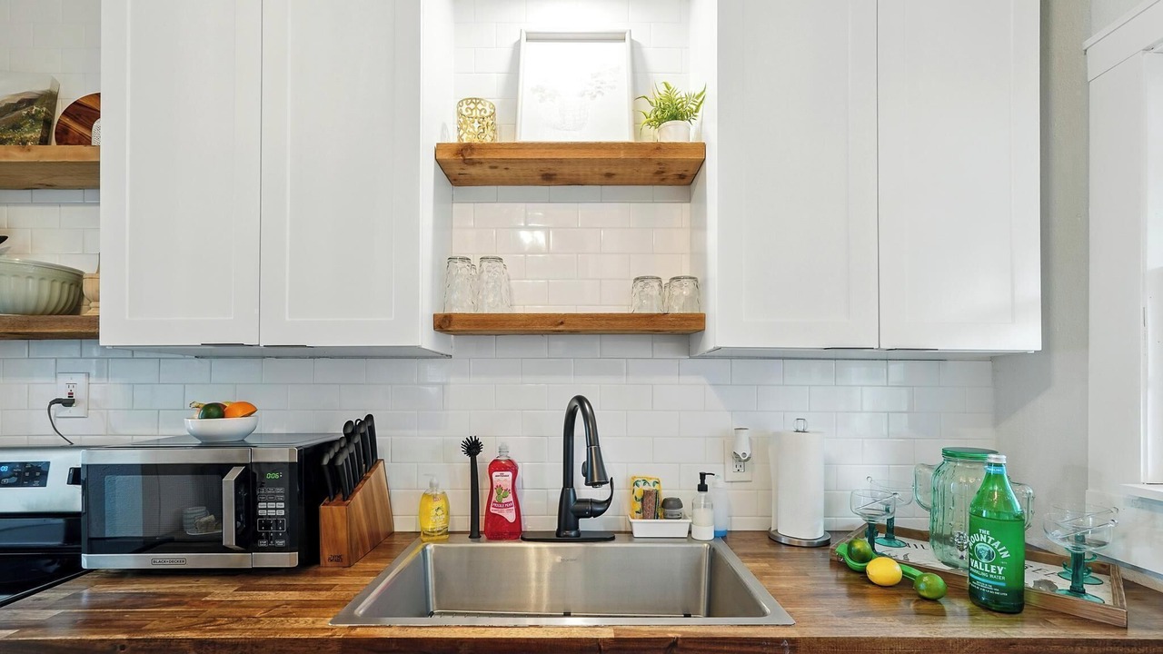 Photo of Kitchen in Sayles Blvd. Area