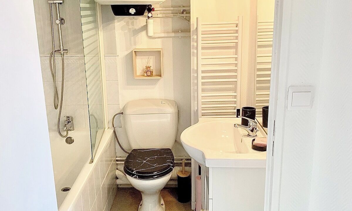 Photo of Bathroom in Ouistreham