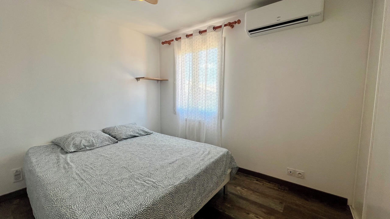 Photo of Bedroom in Baillargues