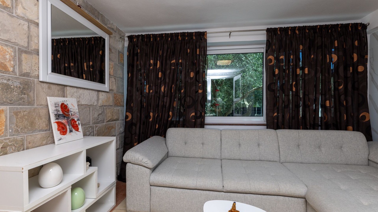 Photo of Livingroom in Kula Norinska
