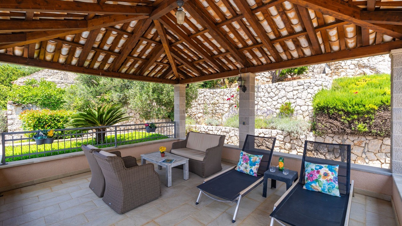 Photo of Patio Balcony in Brsecine