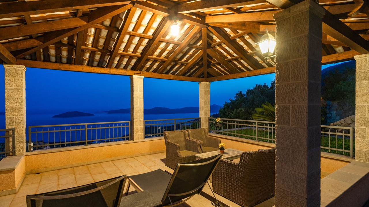Photo of Patio Balcony in Brsecine