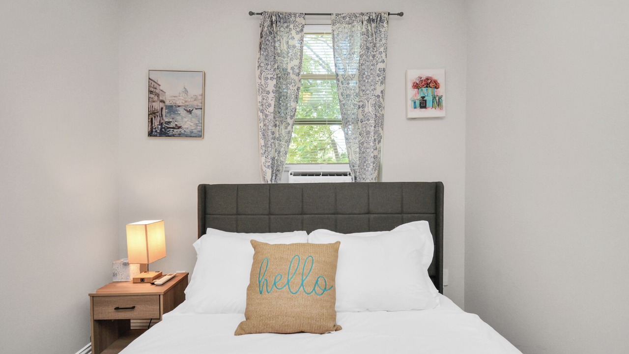 Photo of Bedroom in Northside