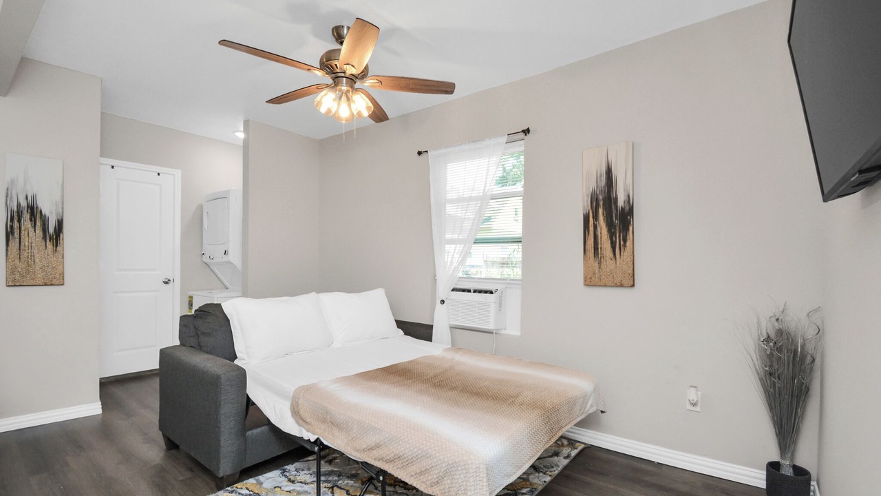 Photo of Bedroom in Northside