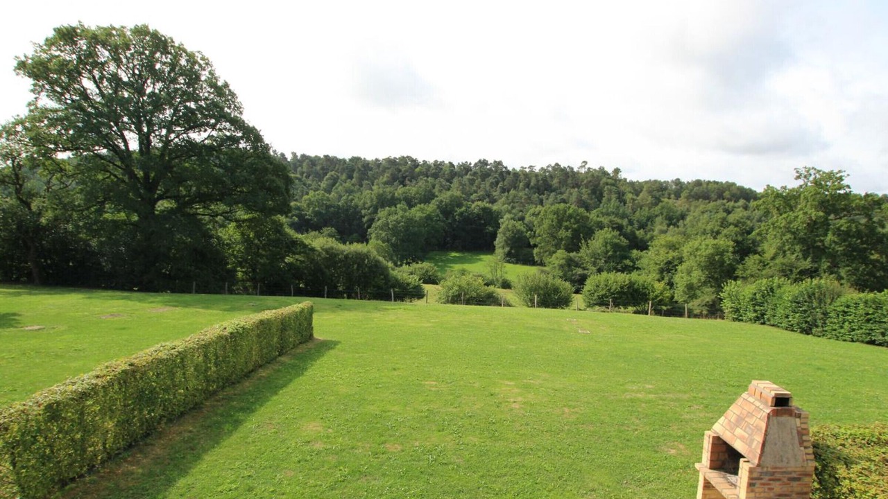 Photo of Outdoor in Saint-Georges-de-Rouelley