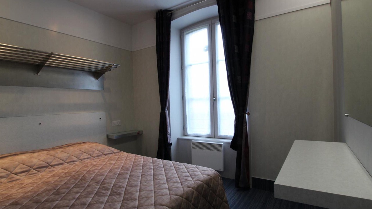 Photo of Bedroom in Saint-Cyr-du-Bailleul