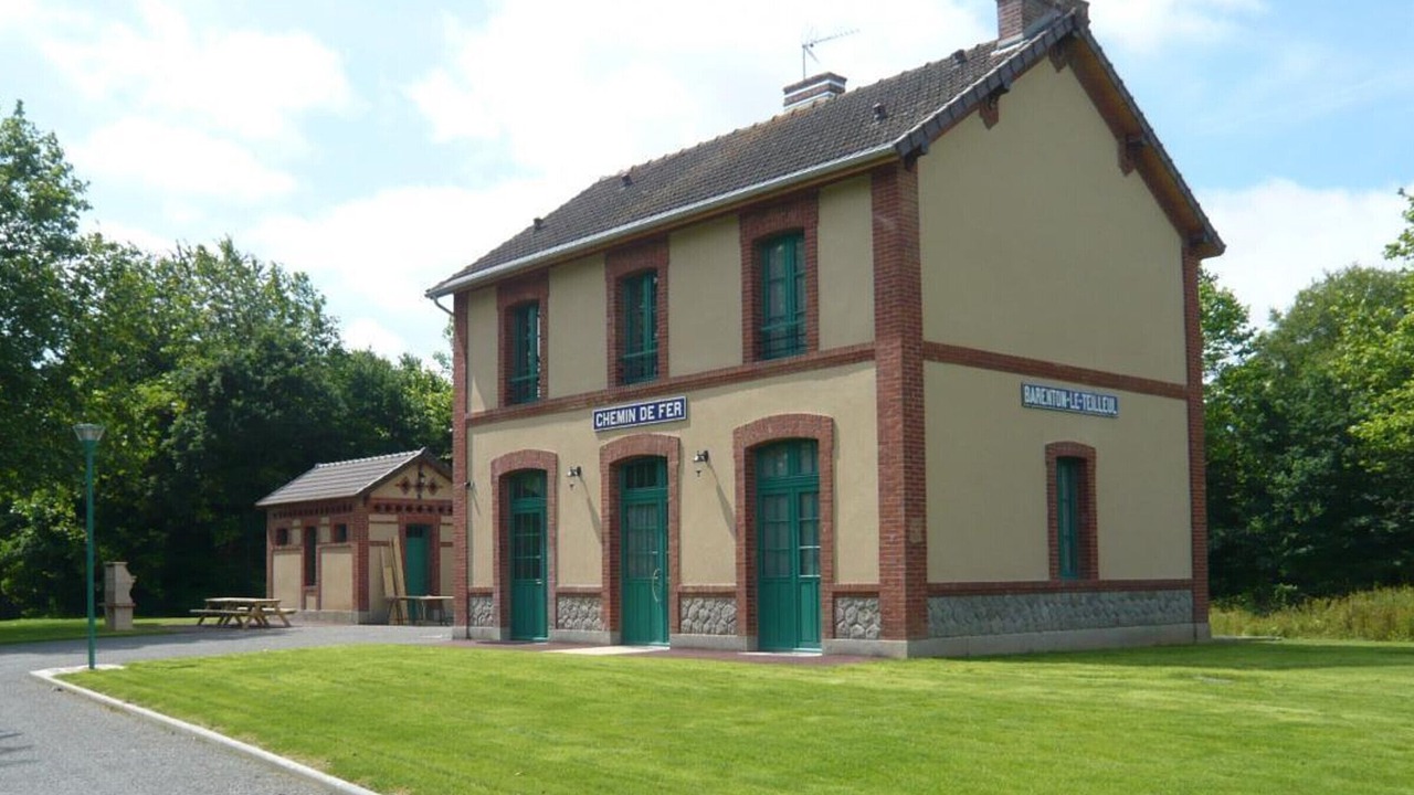 Photo of Outdoor in Saint-Cyr-du-Bailleul