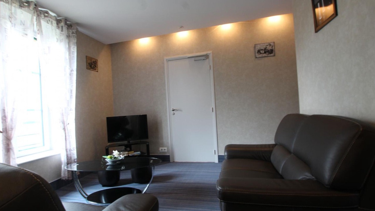 Photo of Livingroom in Saint-Cyr-du-Bailleul