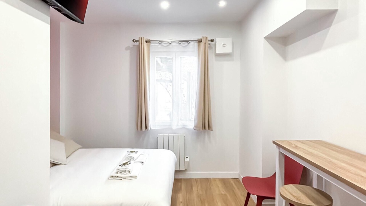 Photo of Bedroom in Le Pre-Saint-Gervais