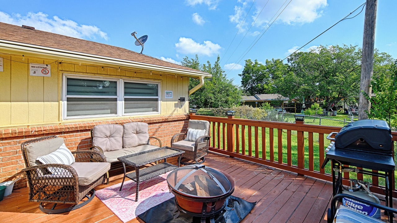 Photo of Patio Balcony in Crowley