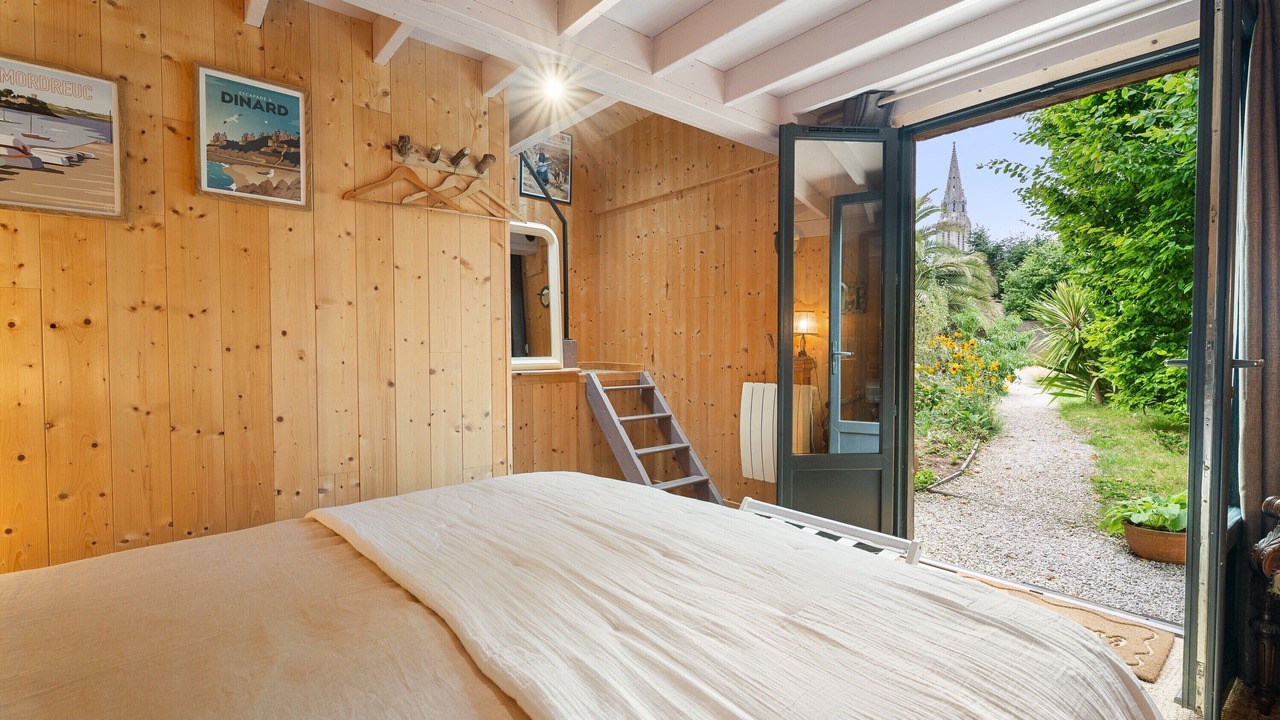 Photo of Bedroom in Pleudihen-sur-Rance