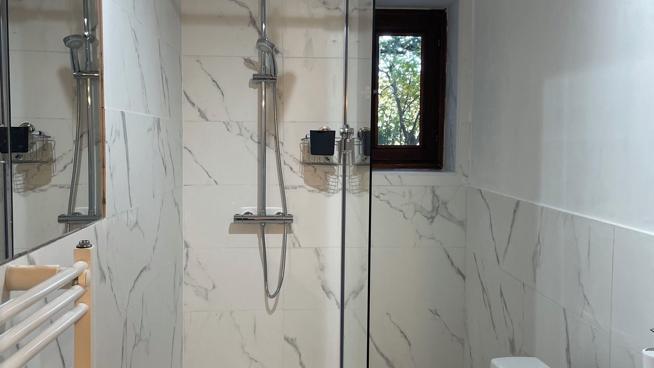Photo of Bathroom in Salechan
