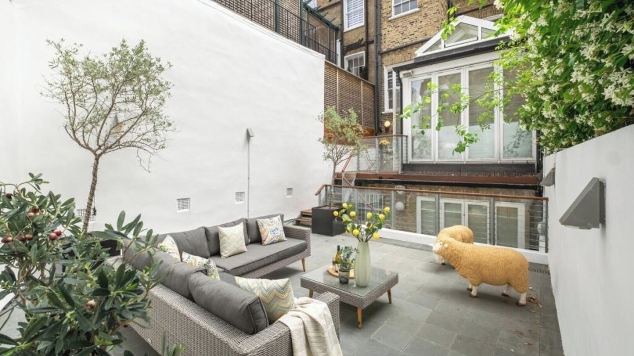 Photo of Patio Balcony in Brompton & Hans Town