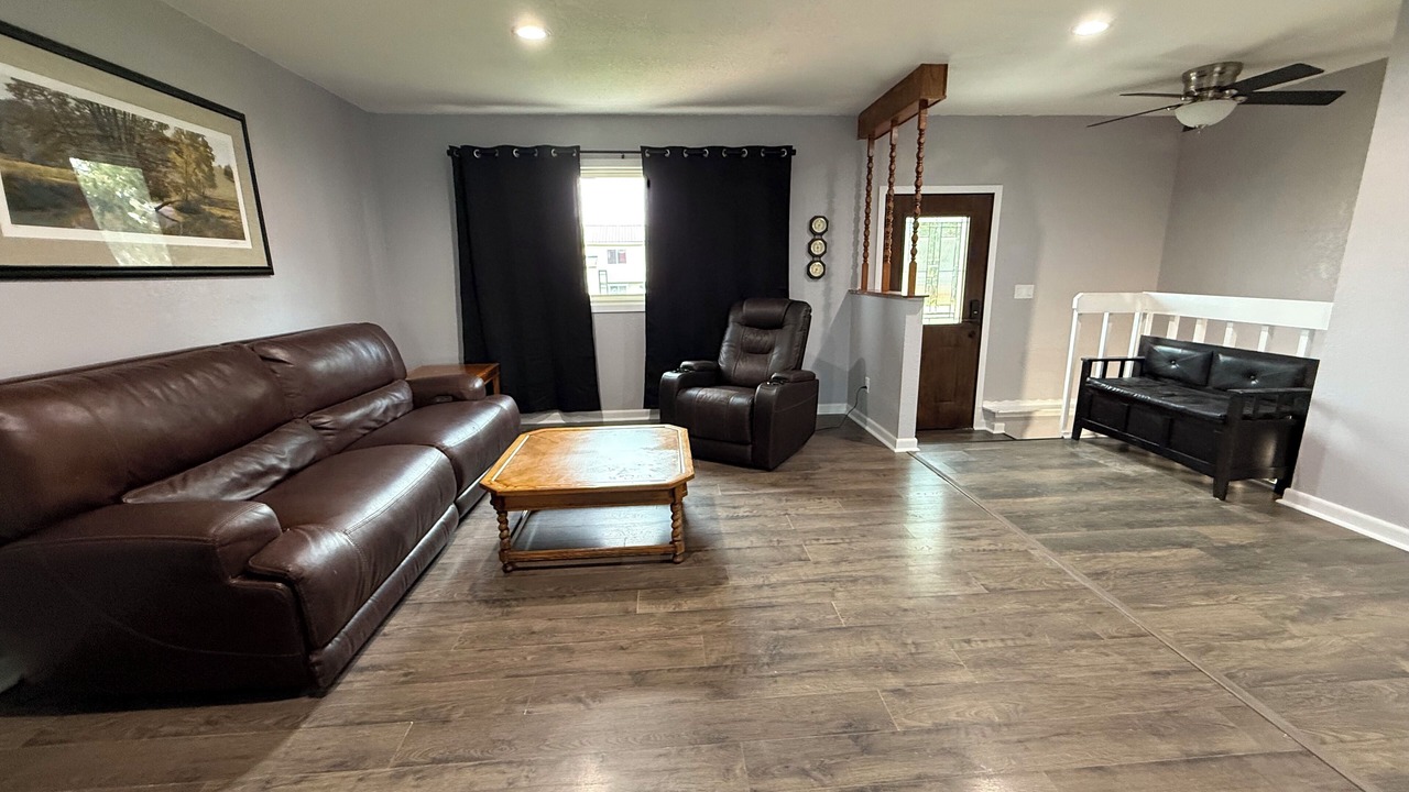 Photo of Livingroom in Box Elder