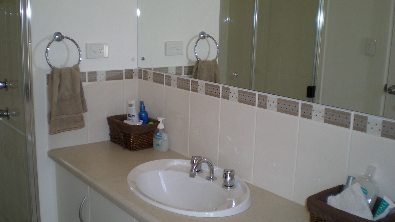 Photo of Bathroom in Seymour