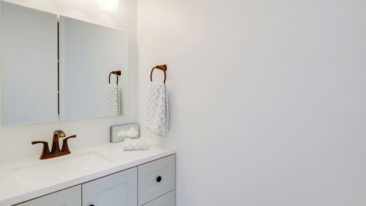 Photo of Bathroom in Colonial Beach