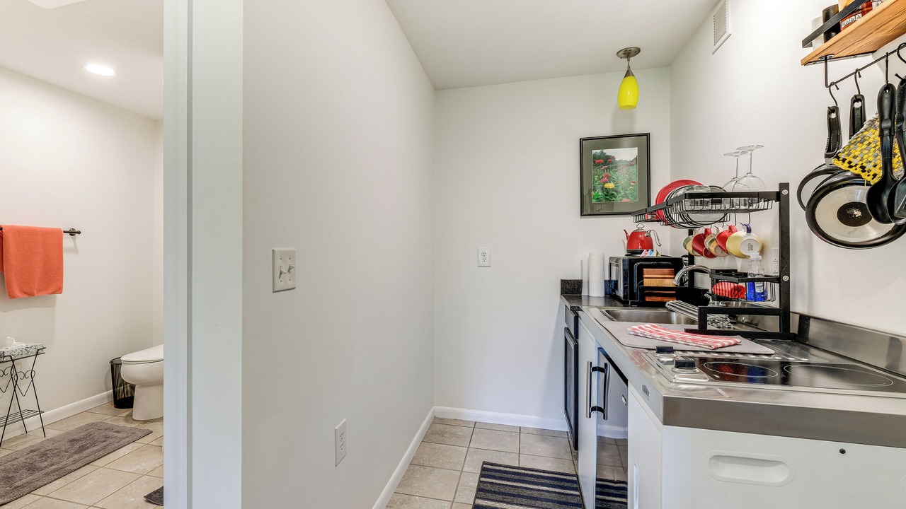 Photo of Kitchen in Court House