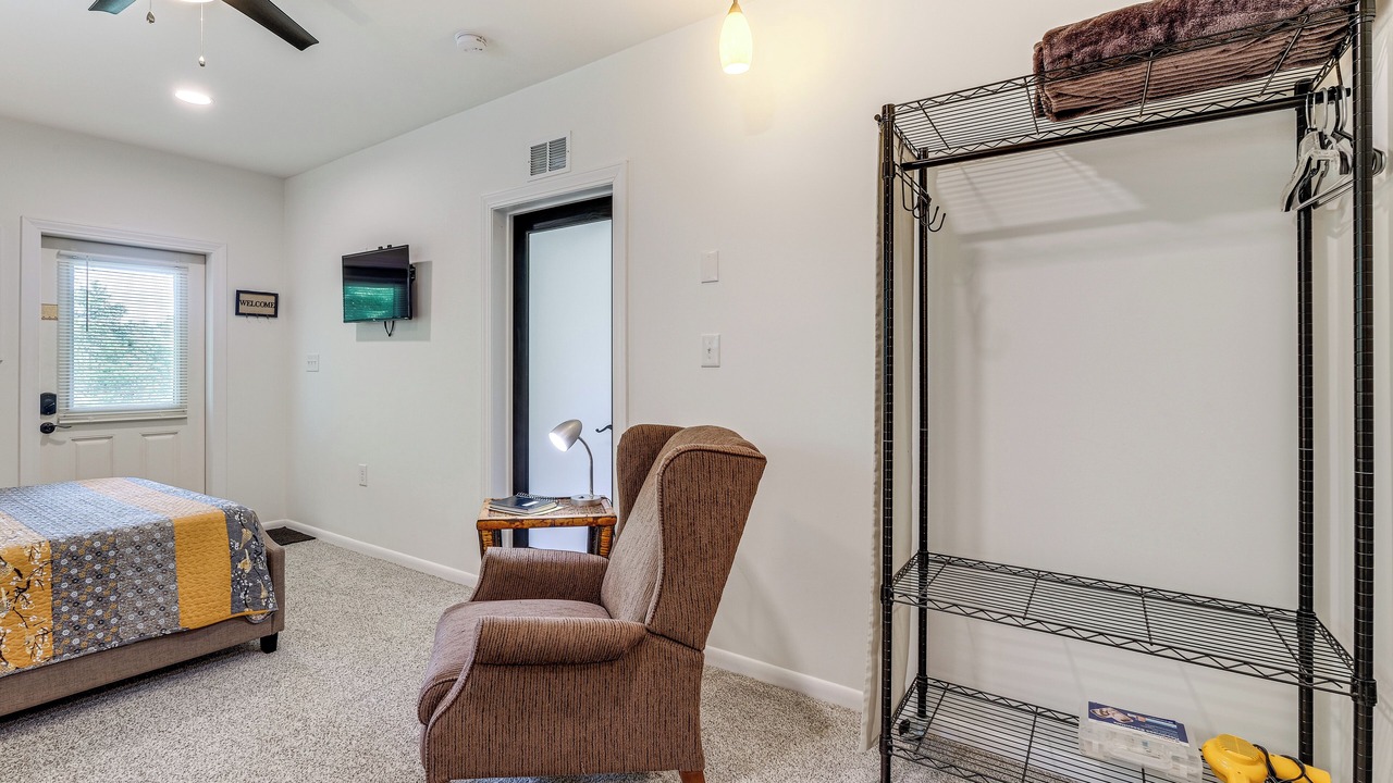 Photo of Bedroom in Court House