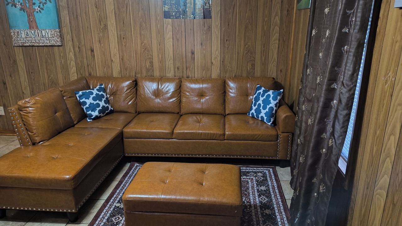 Photo of Livingroom in Leesville