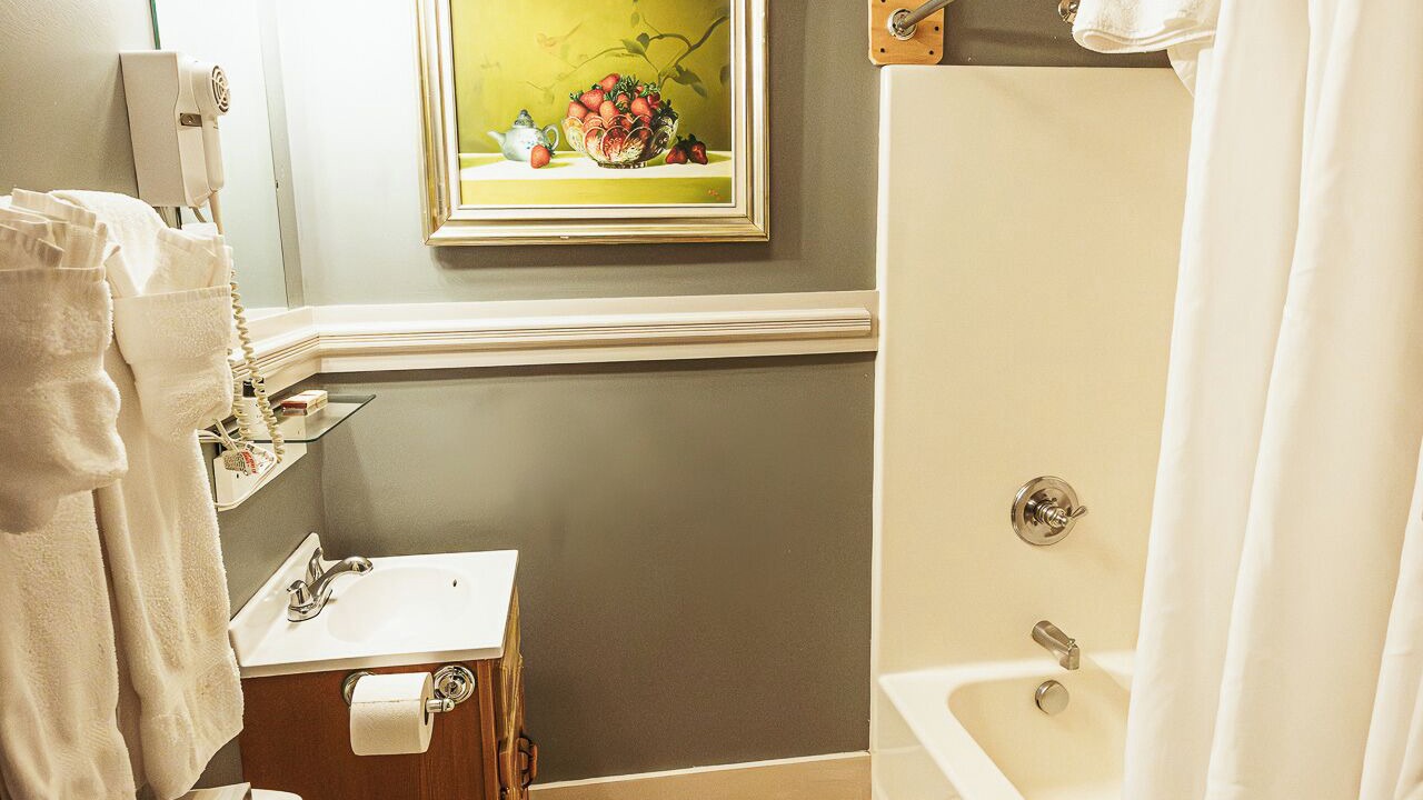 Photo of Bathroom in Shawnee On Delaware