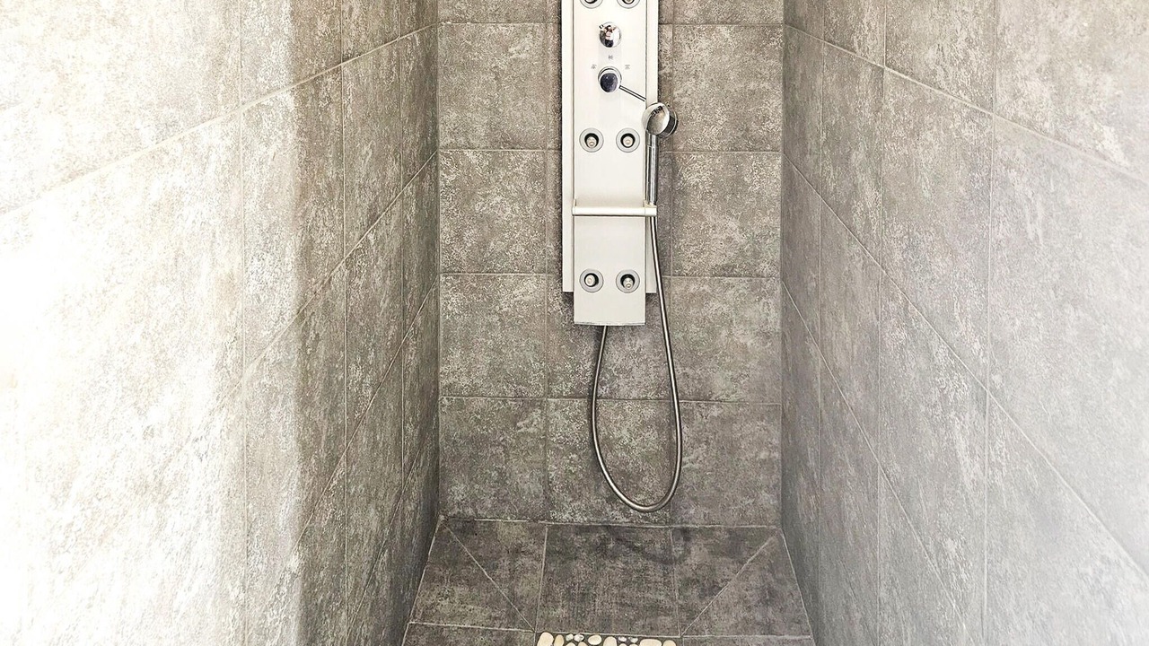 Photo of Bathroom in Montredon-Labessonnie