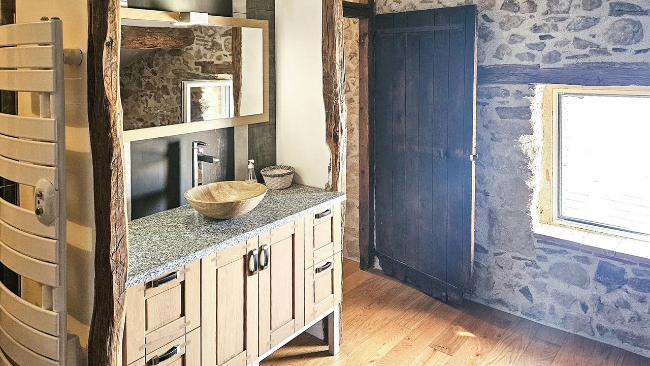 Photo of Bathroom in Montredon-Labessonnie