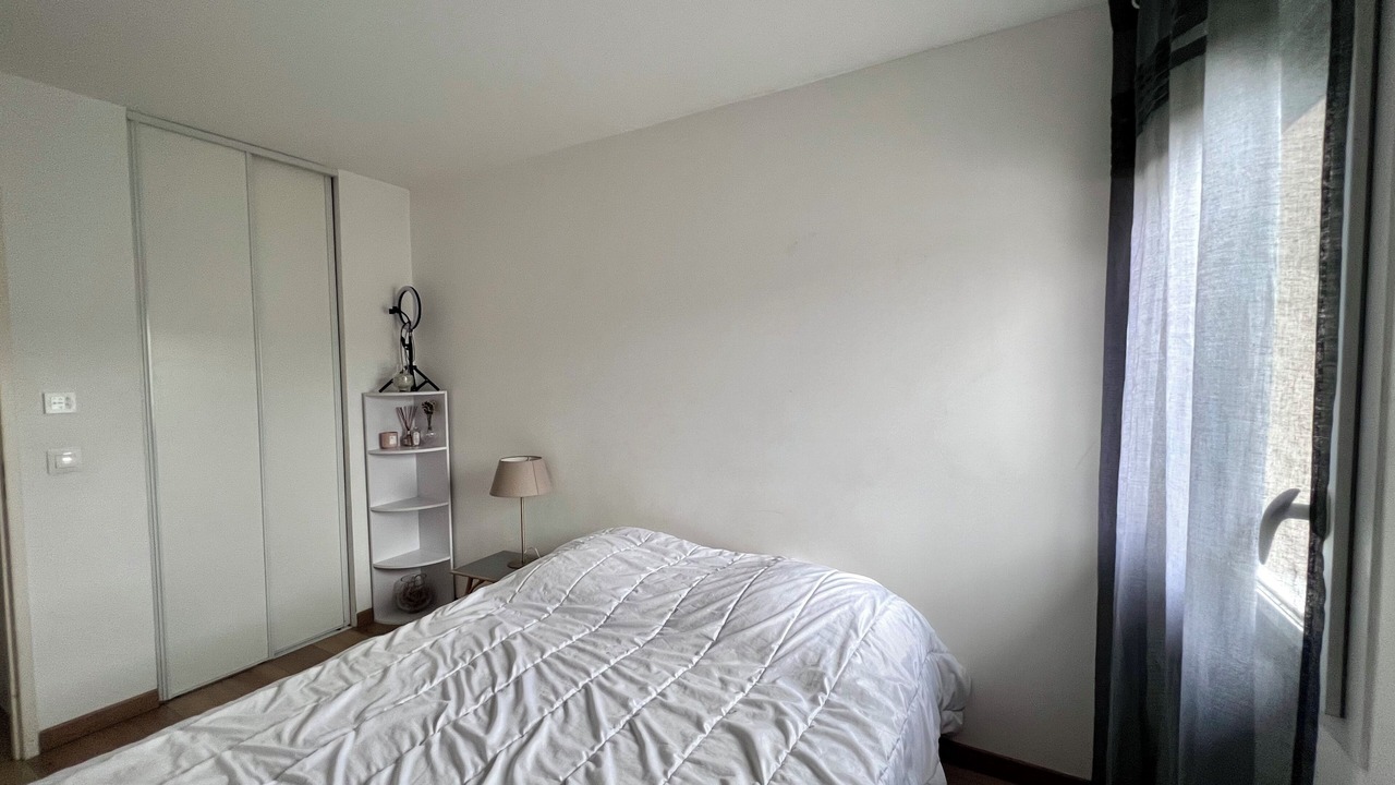 Photo of Bedroom in Saint-Pierre-du-Perray